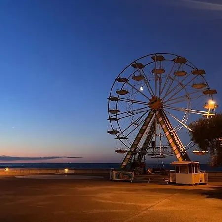 Mareluna View Centro *