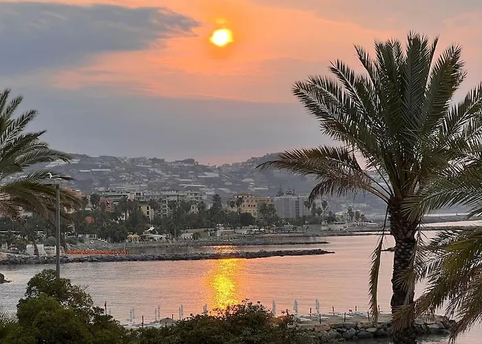 Mareluna View Centro *