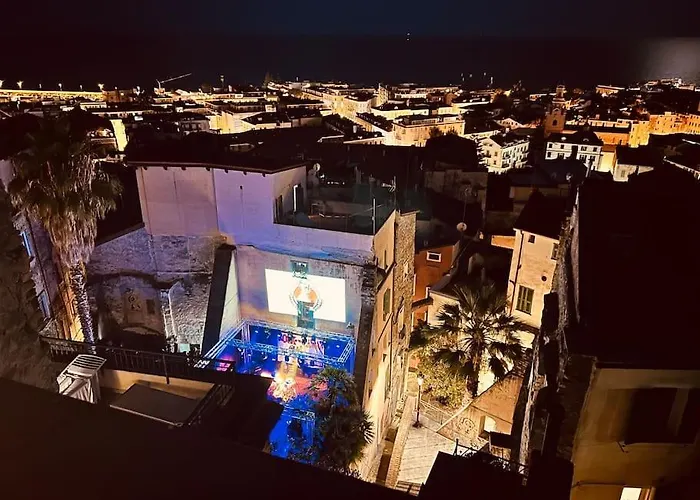 Mareluna View Centro Apartment Sanremo