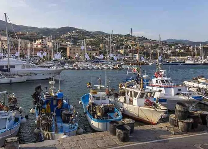 Mareluna View Centro *