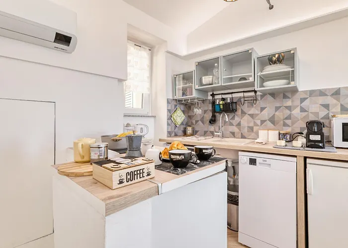 Mareluna View Centro Apartment Sanremo